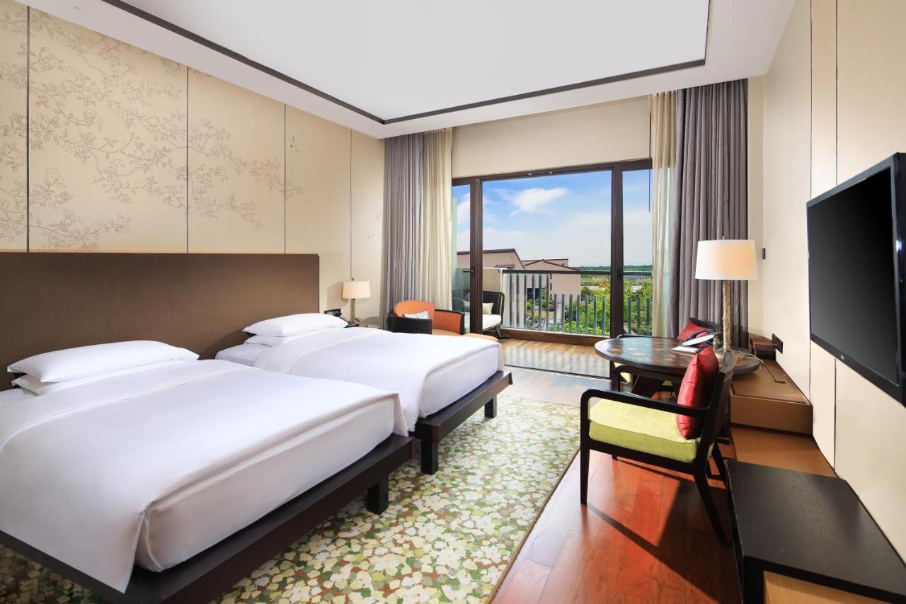 Hyatt Regency Chongming Hotel Exterior photo